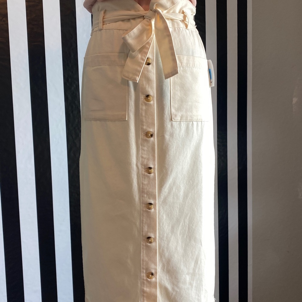 Off white O’Neil button down skirt w/ belted waist